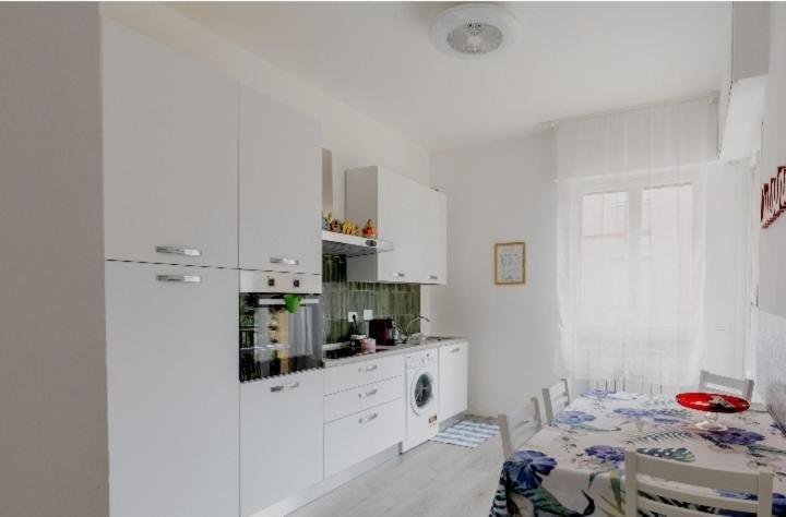 Hotel Casa Di Kiki Finale Ligure Habitación foto